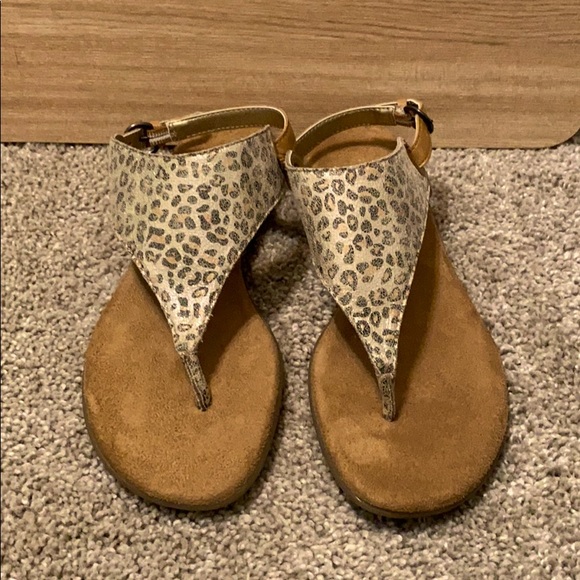 AEROSOLES Shoes - NWOT Aerosols Leopard Sandals sz 7.5